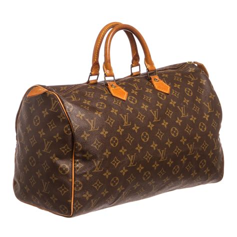 louis vuitton monogram speedy.